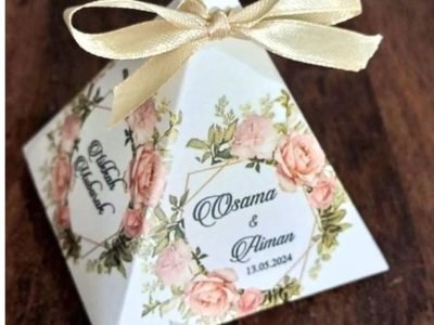 custom-nikah-floral-pyramid-favor-box.jpg