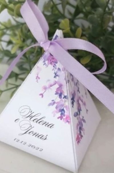nikah-purple-floral-personalized-favor-box.jpg